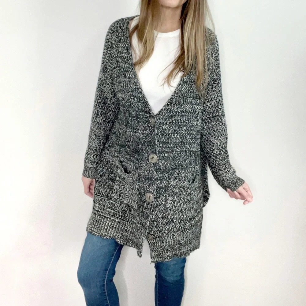 MILLAU Oversized chunky knit large button front Cardigan with pockets size Med